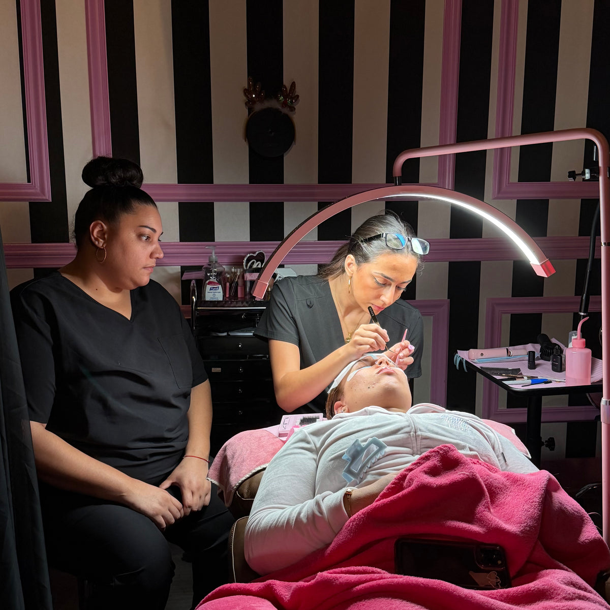Learn to Lash with Us!