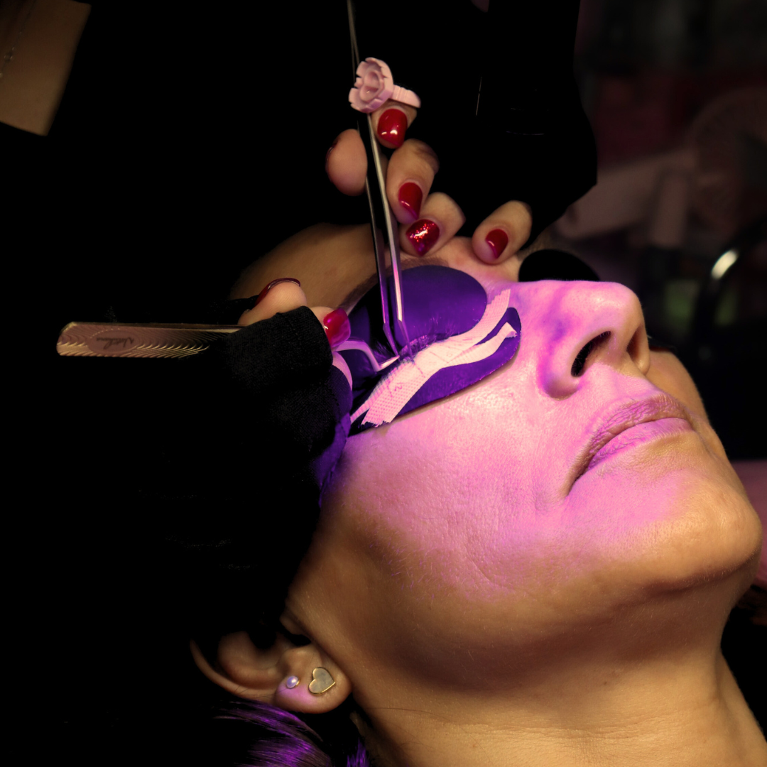 UV Lash Extensions